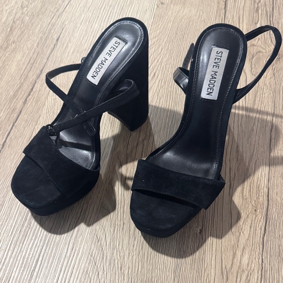 Steve Madden Elegant Black Platform Heels - Picture 1 of 3